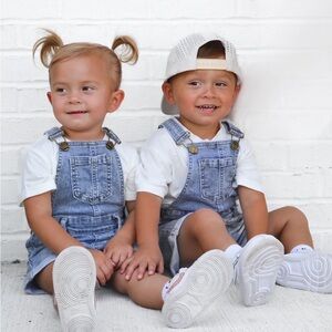 👖✨ Little Bipsy Shortie Denim Overalls – Dark Wash | Size 12–18 Months ✨👖